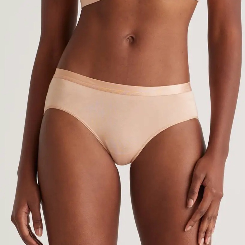 Quince Micro modal Briefs NWOB 3 pack Warm Sand Small y838